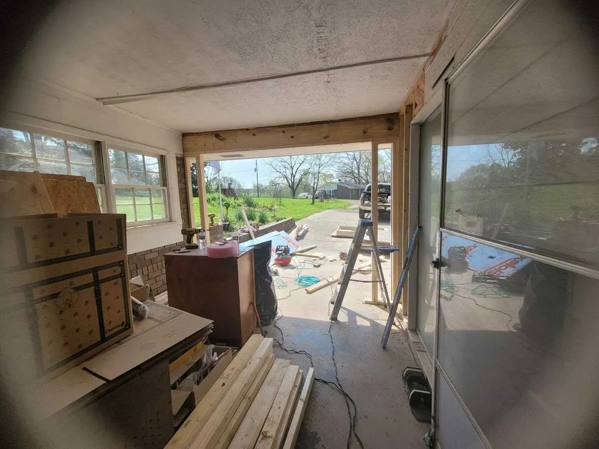 Air movers and dehumidifier for Water Mitigation Services in Collinsville